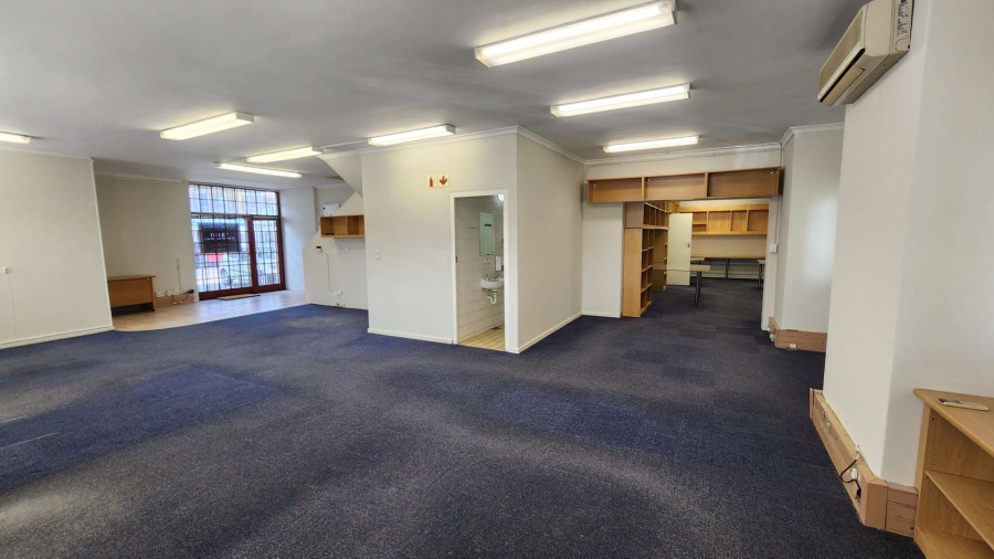 To Let commercial Property for Rent in Foreshore Western Cape